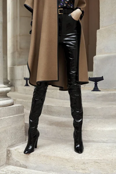 Look 3